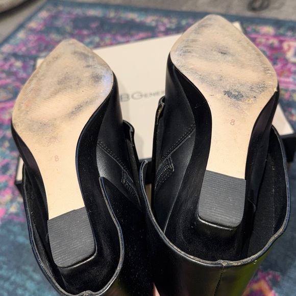 BCBG Rinzy Booties - Picture 4 of 6